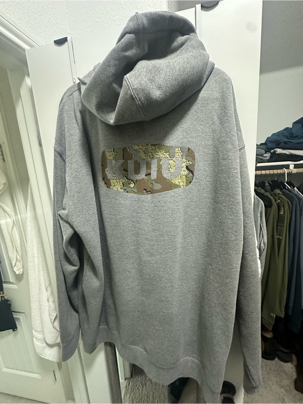 Kuiu Men's Gray Hoodie with Camo Logo - Casual Pullover